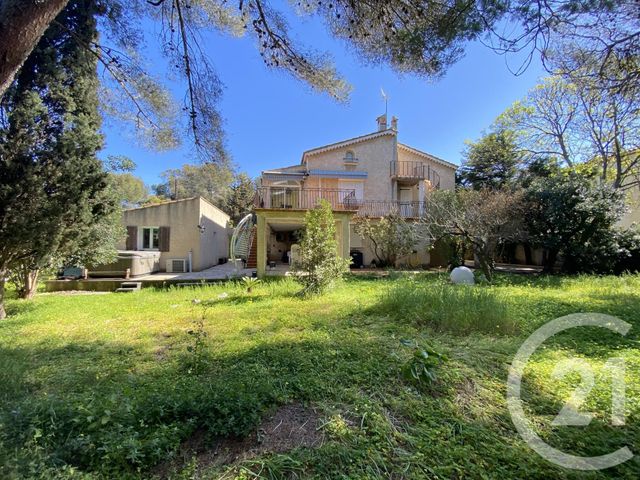 Afficher la photo en grand maison à vendre - 8 pièces - 178.7 m2 - LE PRADET - 83 - PROVENCE-ALPES-COTE-D-AZUR - Century 21 Sagittaire Immobilier
