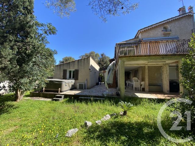 Afficher la photo en grand maison à vendre - 8 pièces - 178.7 m2 - LE PRADET - 83 - PROVENCE-ALPES-COTE-D-AZUR - Century 21 Sagittaire Immobilier
