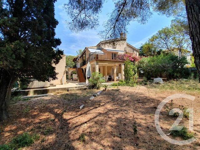 Afficher la photo en grand maison à vendre - 8 pièces - 178.7 m2 - LE PRADET - 83 - PROVENCE-ALPES-COTE-D-AZUR - Century 21 Sagittaire Immobilier