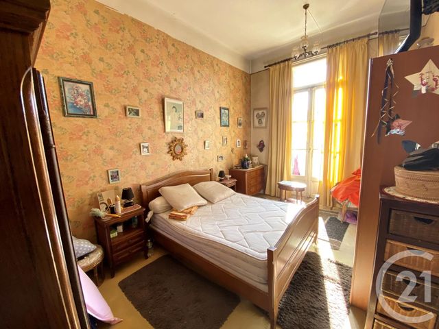 Afficher la photo en grand appartement à vendre - 3 pièces - 72.0 m2 - HYERES - 83 - PROVENCE-ALPES-COTE-D-AZUR - Century 21 Sagittaire Immobilier