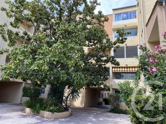 Afficher la photo en grand Appartement F1 à vendre - 1 pièce - 23.0 m2 - LE PRADET - 83 - PROVENCE-ALPES-COTE-D-AZUR - Century 21 Sagittaire Immobilier