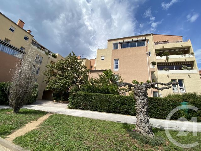 Afficher la photo en grand Appartement F1 à vendre - 1 pièce - 23.0 m2 - LE PRADET - 83 - PROVENCE-ALPES-COTE-D-AZUR - Century 21 Sagittaire Immobilier