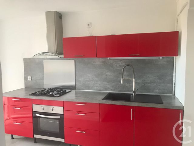 Afficher la photo en grand appartement à vendre - 4 pièces - 72.0 m2 - LE PRADET - 83 - PROVENCE-ALPES-COTE-D-AZUR - Century 21 Sagittaire Immobilier