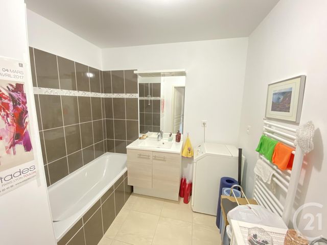 Afficher la photo en grand appartement à vendre - 5 pièces - 95.23 m2 - LE PRADET - 83 - PROVENCE-ALPES-COTE-D-AZUR - Century 21 Sagittaire Immobilier