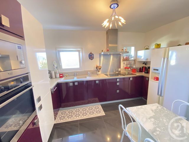 Afficher la photo en grand Appartement T4 à vendre - 4 pièces - 85.14 m2 - LE PRADET - 83 - PROVENCE-ALPES-COTE-D-AZUR - Century 21 Sagittaire Immobilier