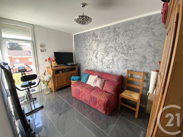 Afficher la photo en grand Appartement T4 à vendre - 4 pièces - 85.14 m2 - LE PRADET - 83 - PROVENCE-ALPES-COTE-D-AZUR - Century 21 Sagittaire Immobilier