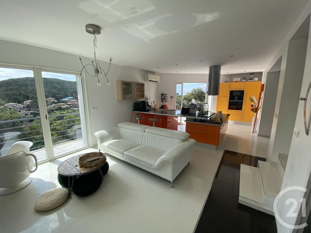 Afficher la photo en grand maison à vendre - 8 pièces - 183.0 m2 - LE PRADET - 83 - PROVENCE-ALPES-COTE-D-AZUR - Century 21 Sagittaire Immobilier