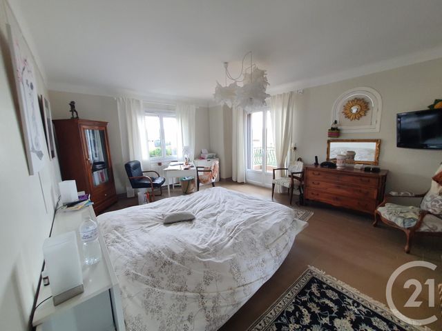 maison à vendre - 5 pièces - 166.0 m2 - LE PRADET - 83 - PROVENCE-ALPES-COTE-D-AZUR - Century 21 Sagittaire Immobilier
