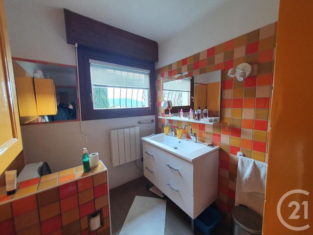 maison à vendre - 5 pièces - 166.0 m2 - LE PRADET - 83 - PROVENCE-ALPES-COTE-D-AZUR - Century 21 Sagittaire Immobilier