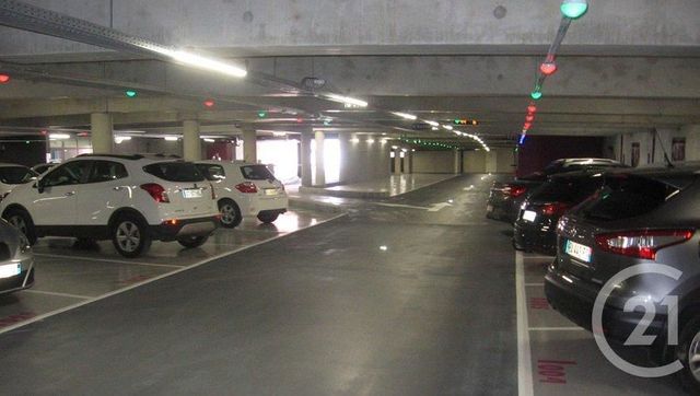 parking à vendre - 12.0 m2 - LE PRADET - 83 - PROVENCE-ALPES-COTE-D-AZUR - Century 21 Sagittaire Immobilier