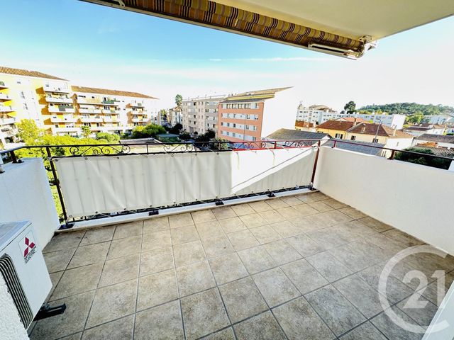 Appartement F3 à vendre HYERES