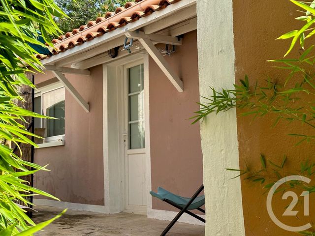Studio à louer - 1 pièce - 20.46 m2 - TOULON - 83 - PROVENCE-ALPES-COTE-D-AZUR - Century 21 Sagittaire Immobilier
