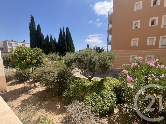 Appartement F4 à vendre - 4 pièces - 92.39 m2 - HYERES - 83 - PROVENCE-ALPES-COTE-D-AZUR - Century 21 Sagittaire Immobilier