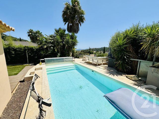 maison à vendre - 8 pièces - 130.0 m2 - CARQUEIRANNE - 83 - PROVENCE-ALPES-COTE-D-AZUR - Century 21 Sagittaire Immobilier