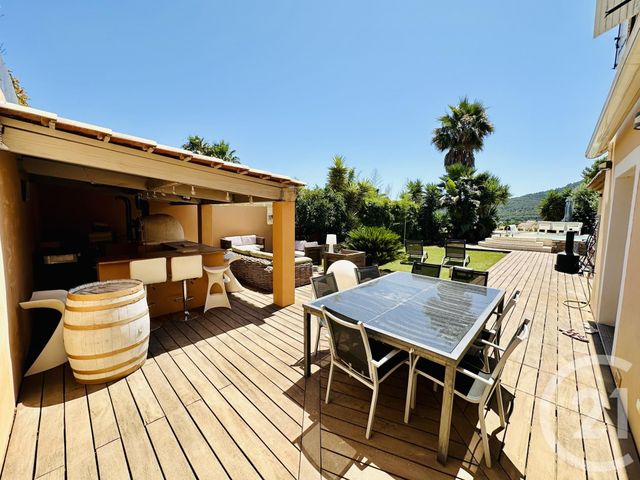 maison à vendre - 8 pièces - 130.0 m2 - CARQUEIRANNE - 83 - PROVENCE-ALPES-COTE-D-AZUR - Century 21 Sagittaire Immobilier