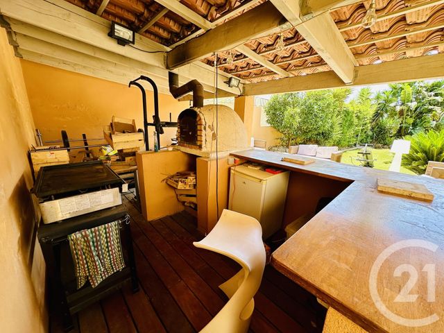 maison à vendre - 8 pièces - 130.0 m2 - CARQUEIRANNE - 83 - PROVENCE-ALPES-COTE-D-AZUR - Century 21 Sagittaire Immobilier