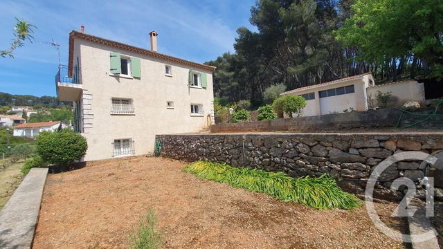 maison à vendre - 10 pièces - 164.0 m2 - CARQUEIRANNE - 83 - PROVENCE-ALPES-COTE-D-AZUR - Century 21 Sagittaire Immobilier