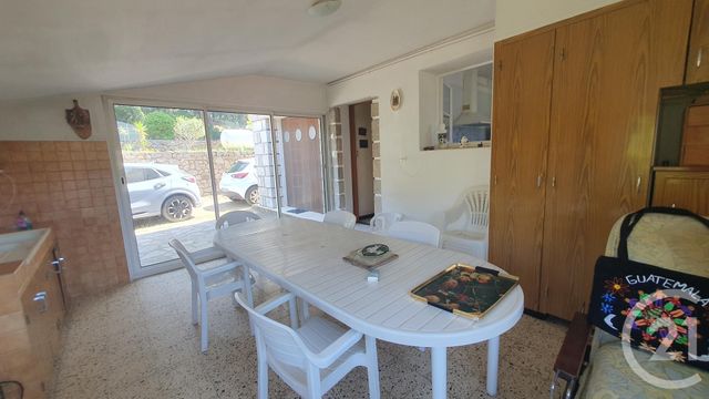 maison à vendre - 10 pièces - 164.0 m2 - CARQUEIRANNE - 83 - PROVENCE-ALPES-COTE-D-AZUR - Century 21 Sagittaire Immobilier