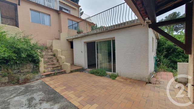 maison à vendre - 7 pièces - 158.11 m2 - CARQUEIRANNE - 83 - PROVENCE-ALPES-COTE-D-AZUR - Century 21 Sagittaire Immobilier