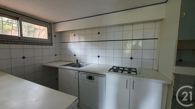 maison à vendre - 7 pièces - 158.11 m2 - CARQUEIRANNE - 83 - PROVENCE-ALPES-COTE-D-AZUR - Century 21 Sagittaire Immobilier