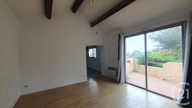 maison à vendre - 7 pièces - 158.11 m2 - CARQUEIRANNE - 83 - PROVENCE-ALPES-COTE-D-AZUR - Century 21 Sagittaire Immobilier