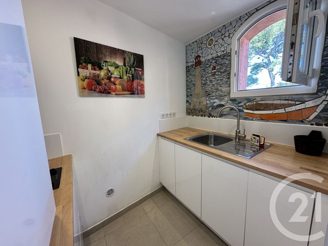 Appartement T2 à louer - 2 pièces - 24.85 m2 - LE PRADET - 83 - PROVENCE-ALPES-COTE-D-AZUR - Century 21 Sagittaire Immobilier