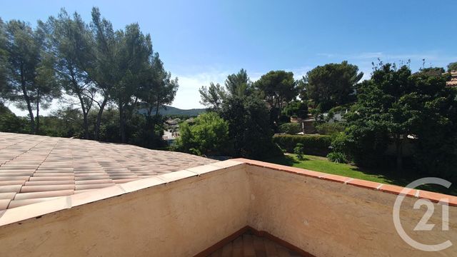 maison à vendre - 10 pièces - 326.75 m2 - LE PRADET - 83 - PROVENCE-ALPES-COTE-D-AZUR - Century 21 Sagittaire Immobilier
