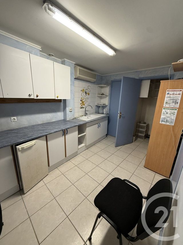 Appartement F2 à vendre - 2 pièces - 52.0 m2 - PIERREFEU DU VAR - 83 - PROVENCE-ALPES-COTE-D-AZUR - Century 21 Sagittaire Immobilier