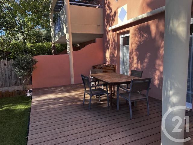 Afficher la photo en grand Appartement F2 à vendre - 2 pièces - 42.11 m2 - HYERES - 83 - PROVENCE-ALPES-COTE-D-AZUR - Century 21 Sagittaire Immobilier