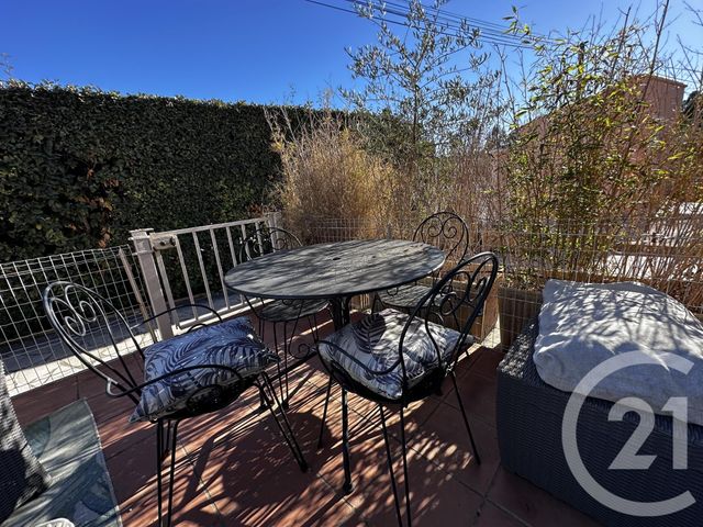 Appartement F1 bis à vendre - 2 pièces - 26.0 m2 - 83 - PROVENCE-ALPES-COTE-D-AZUR - Century 21 Sagittaire Immobilier