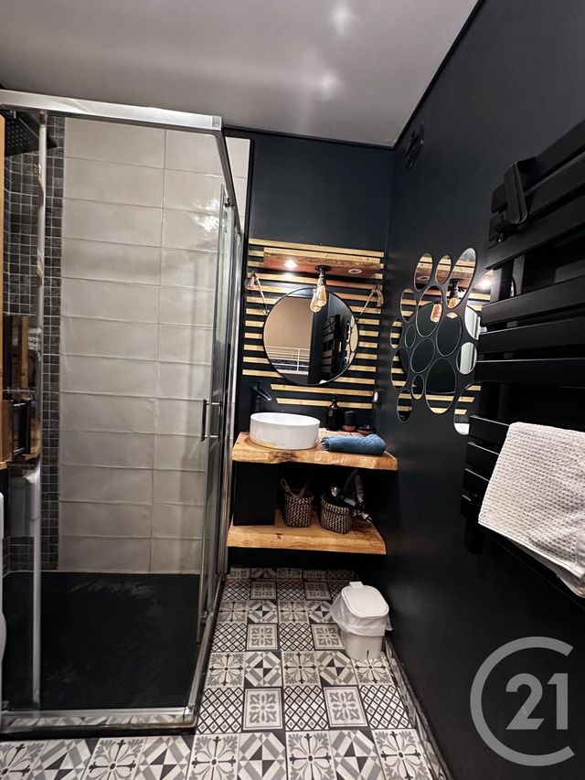 Appartement F1 bis à vendre - 2 pièces - 26.0 m2 - 83 - PROVENCE-ALPES-COTE-D-AZUR - Century 21 Sagittaire Immobilier