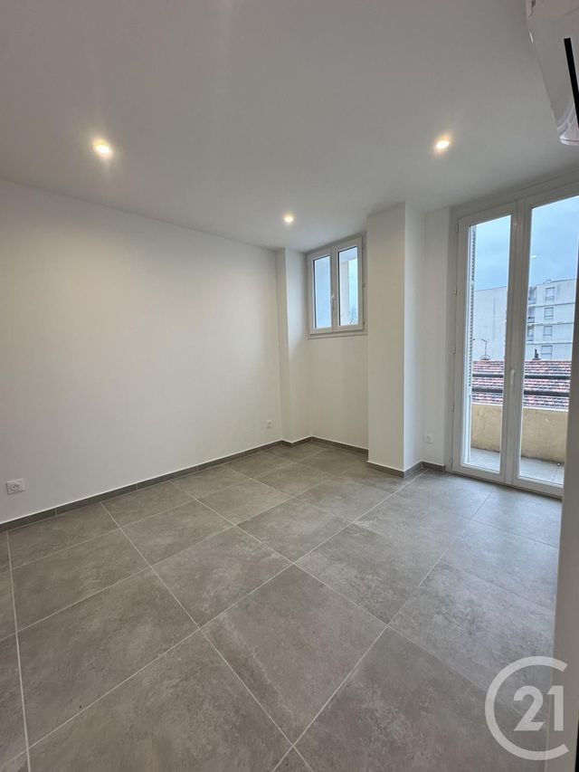 Appartement F2 à louer - 2 pièces - 34.14 m2 - TOULON - 83 - PROVENCE-ALPES-COTE-D-AZUR - Century 21 Sagittaire Immobilier