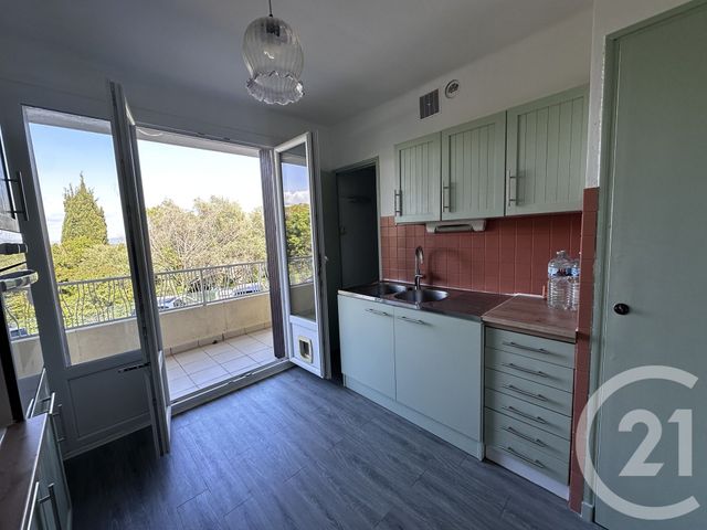 Appartement F4 à vendre - 4 pièces - 71.29 m2 - LE PRADET - 83 - PROVENCE-ALPES-COTE-D-AZUR - Century 21 Sagittaire Immobilier
