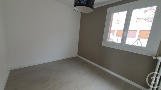 Appartement F4 à vendre - 4 pièces - 71.29 m2 - LE PRADET - 83 - PROVENCE-ALPES-COTE-D-AZUR - Century 21 Sagittaire Immobilier