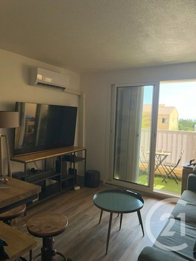 Appartement à vendre - 2 pièces - 25.54 m2 - CARQUEIRANNE - 83 - PROVENCE-ALPES-COTE-D-AZUR - Century 21 Sagittaire Immobilier