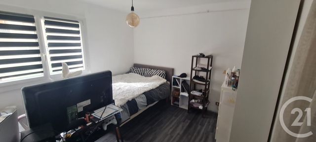 Appartement F4 à vendre - 4 pièces - 85.0 m2 - LE PRADET - 83 - PROVENCE-ALPES-COTE-D-AZUR - Century 21 Sagittaire Immobilier