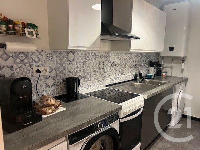 Appartement F2 à vendre - 2 pièces - 47.59 m2 - LE PRADET - 83 - PROVENCE-ALPES-COTE-D-AZUR - Century 21 Sagittaire Immobilier