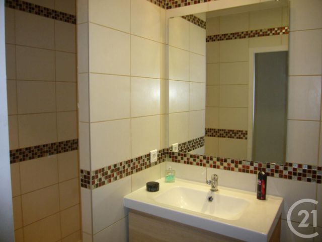 Appartement F2 à louer - 2 pièces - 45.29 m2 - LE PRADET - 83 - PROVENCE-ALPES-COTE-D-AZUR - Century 21 Sagittaire Immobilier