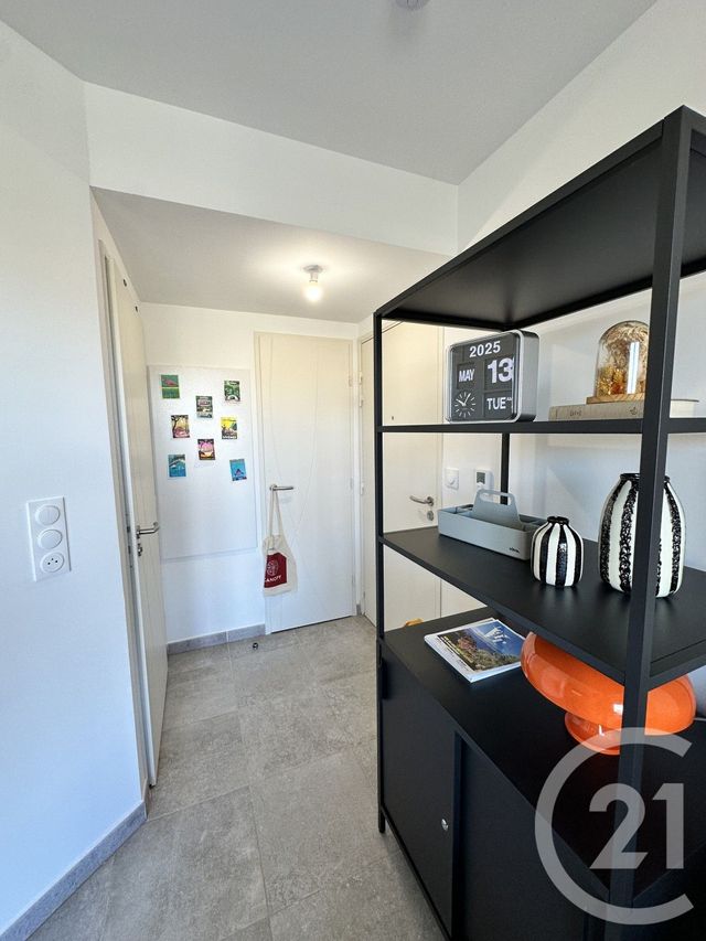 Appartement T1 à vendre - 1 pièce - 18.2 m2 - HYERES - 83 - PROVENCE-ALPES-COTE-D-AZUR - Century 21 Sagittaire Immobilier