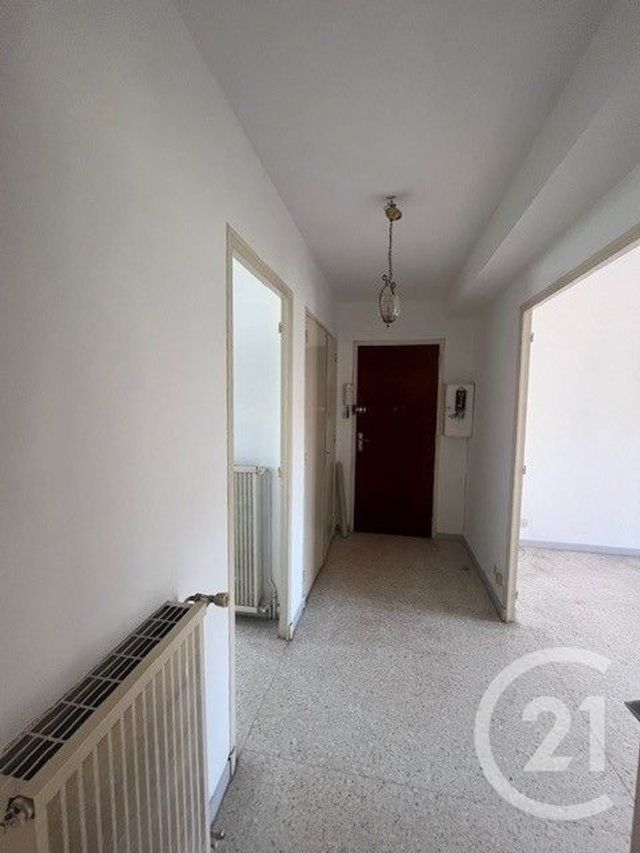 Appartement F3 à vendre - 3 pièces - 64.31 m2 - LE PRADET - 83 - PROVENCE-ALPES-COTE-D-AZUR - Century 21 Sagittaire Immobilier