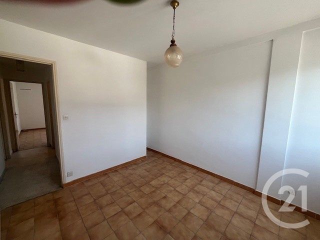 Appartement F3 à vendre - 3 pièces - 64.31 m2 - LE PRADET - 83 - PROVENCE-ALPES-COTE-D-AZUR - Century 21 Sagittaire Immobilier