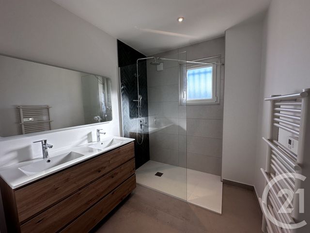 maison à vendre - 6 pièces - 176.2 m2 - LE PRADET - 83 - PROVENCE-ALPES-COTE-D-AZUR - Century 21 Sagittaire Immobilier