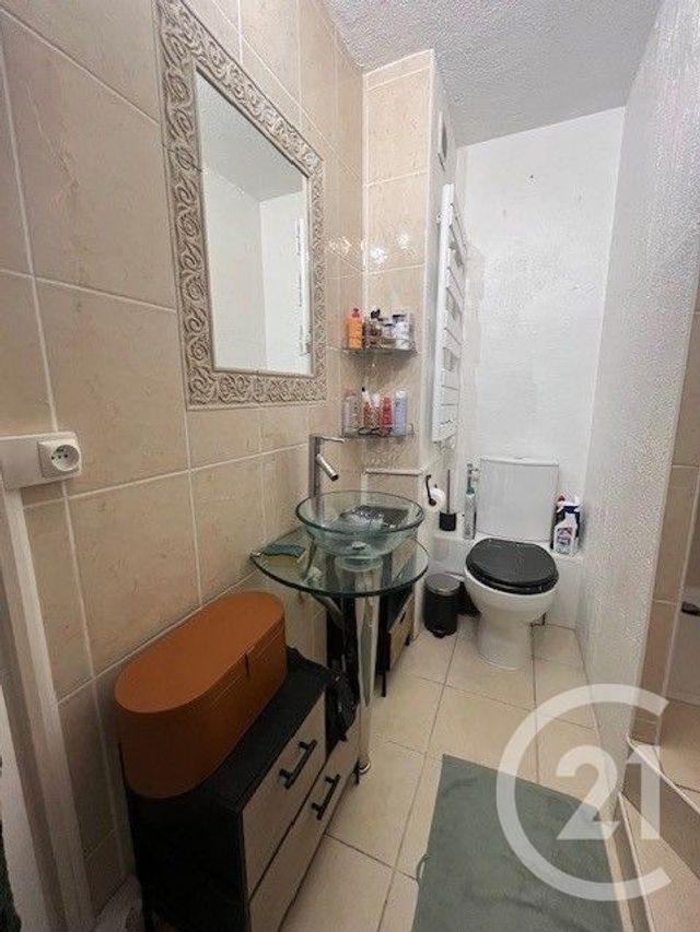 Appartement F2 à vendre - 2 pièces - 32.27 m2 - CARQUEIRANNE - 83 - PROVENCE-ALPES-COTE-D-AZUR - Century 21 Sagittaire Immobilier