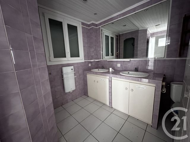 maison à vendre - 6 pièces - 150.0 m2 - LE PRADET - 83 - PROVENCE-ALPES-COTE-D-AZUR - Century 21 Sagittaire Immobilier