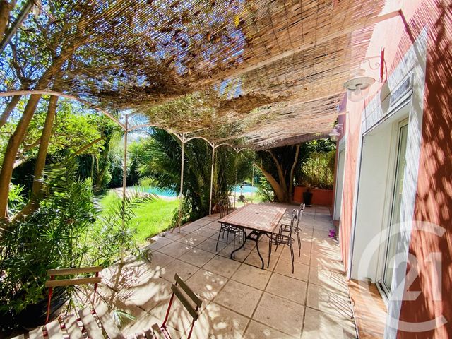 maison à vendre - 6 pièces - 150.0 m2 - LE PRADET - 83 - PROVENCE-ALPES-COTE-D-AZUR - Century 21 Sagittaire Immobilier