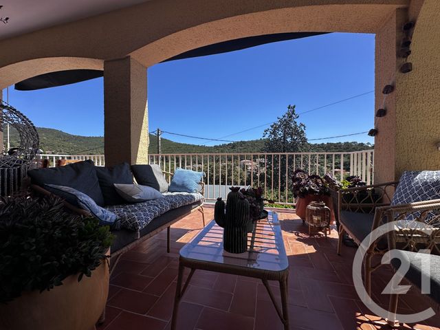 maison à vendre - 7 pièces - 200.0 m2 - LE PRADET - 83 - PROVENCE-ALPES-COTE-D-AZUR - Century 21 Sagittaire Immobilier