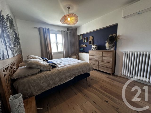 maison à vendre - 7 pièces - 200.0 m2 - LE PRADET - 83 - PROVENCE-ALPES-COTE-D-AZUR - Century 21 Sagittaire Immobilier