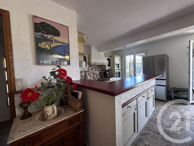 maison à vendre - 7 pièces - 200.0 m2 - LE PRADET - 83 - PROVENCE-ALPES-COTE-D-AZUR - Century 21 Sagittaire Immobilier