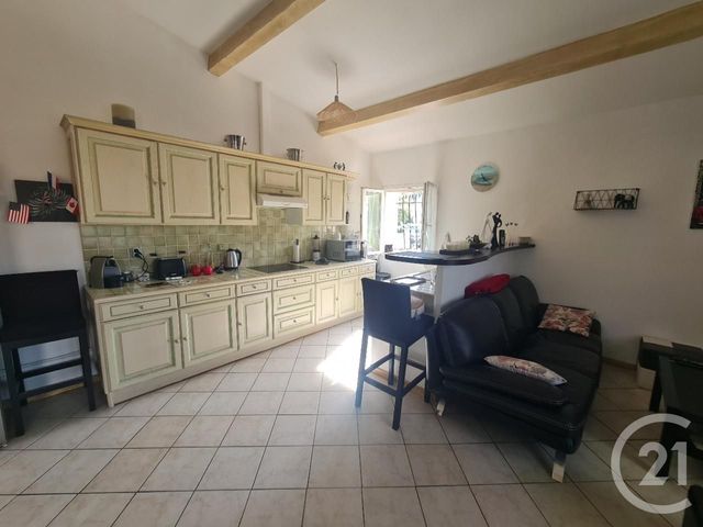 Appartement T2 à louer - 2 pièces - 50.34 m2 - LA VALETTE DU VAR - 83 - PROVENCE-ALPES-COTE-D-AZUR - Century 21 Sagittaire Immobilier