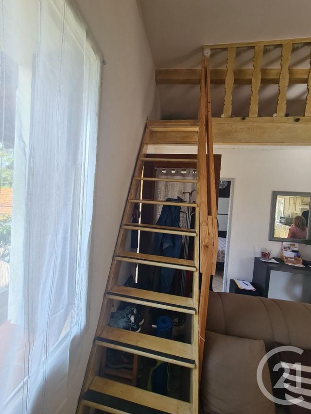 Appartement T2 à louer - 2 pièces - 50.34 m2 - LA VALETTE DU VAR - 83 - PROVENCE-ALPES-COTE-D-AZUR - Century 21 Sagittaire Immobilier